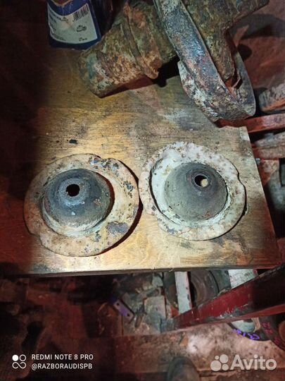 Верхняя чашка под пружину Audi 80 90