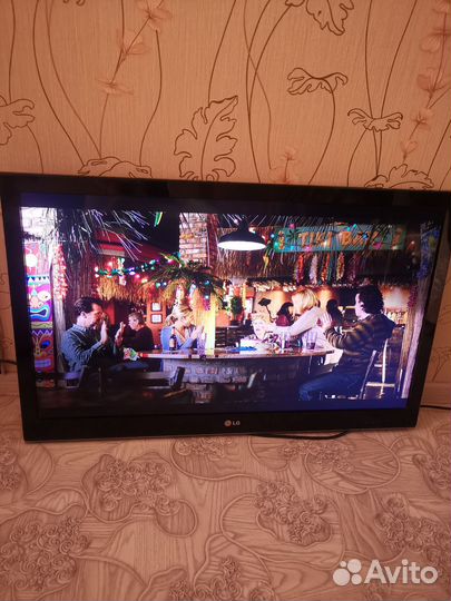 Телевизор LG 37