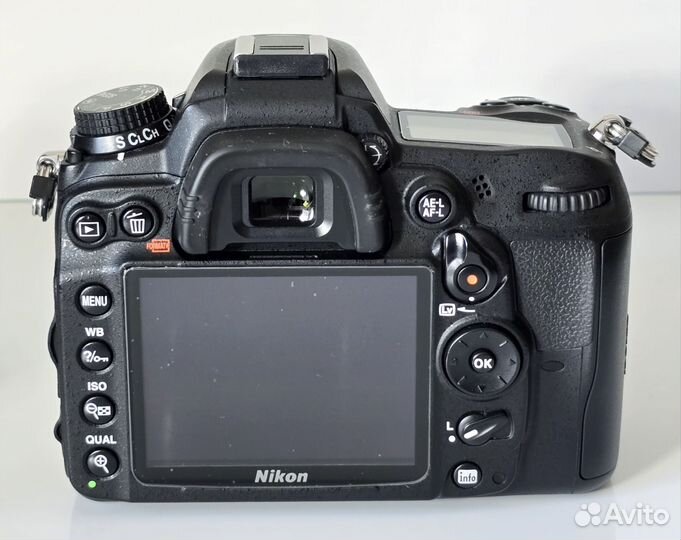 Nikon D7000 AF-S 18-105mm Kit