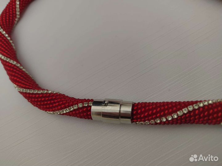 Колье жгут из бисера