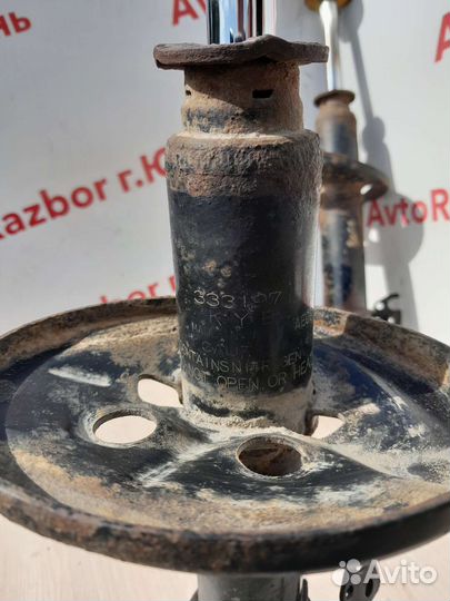 Передние стойки Toyota Carina E