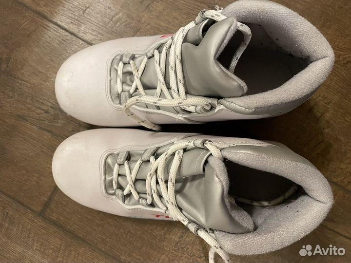 Лыжные ботинки, р. 35