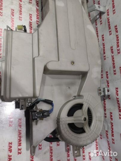 Кондиционер салона задний Toyota Hiace KZH106