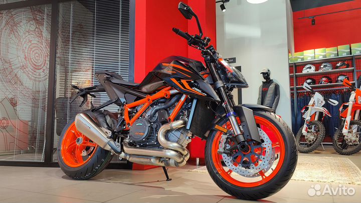 KTM 1290 super duke R EVO