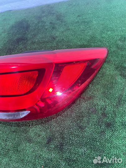 Фонарь задний наружный правый Kia Sportage 3 (SL)