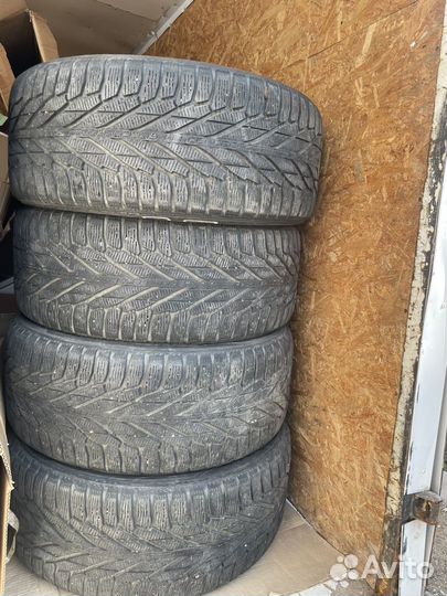 Nokian Tyres Hakkapeliitta R2 265/50 R19