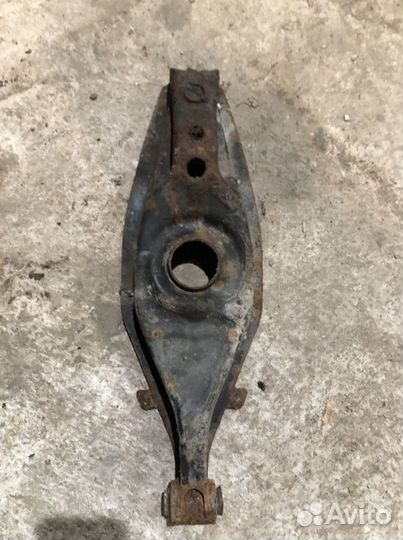 Рычаг задний нижний Mercedes w202