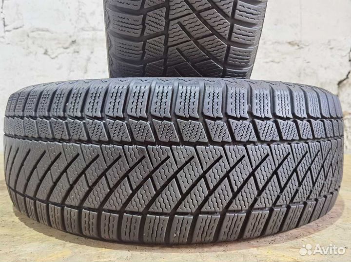 Continental ContiVikingContact 6 215/60 R17 99V