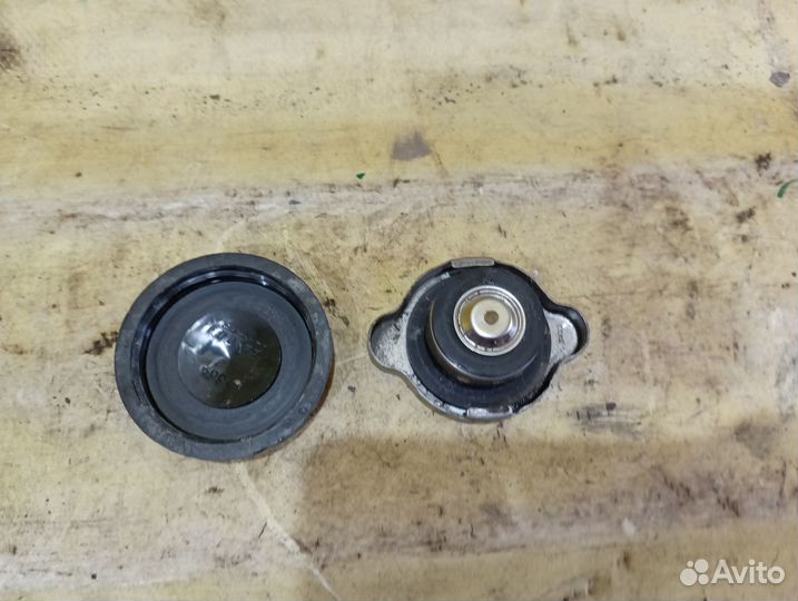 Крышка бачка тормозной жидкости Nissan Juke Ниссан