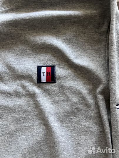 Tommy hilfiger лонгслив