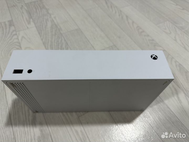 Xbox Series S + игры