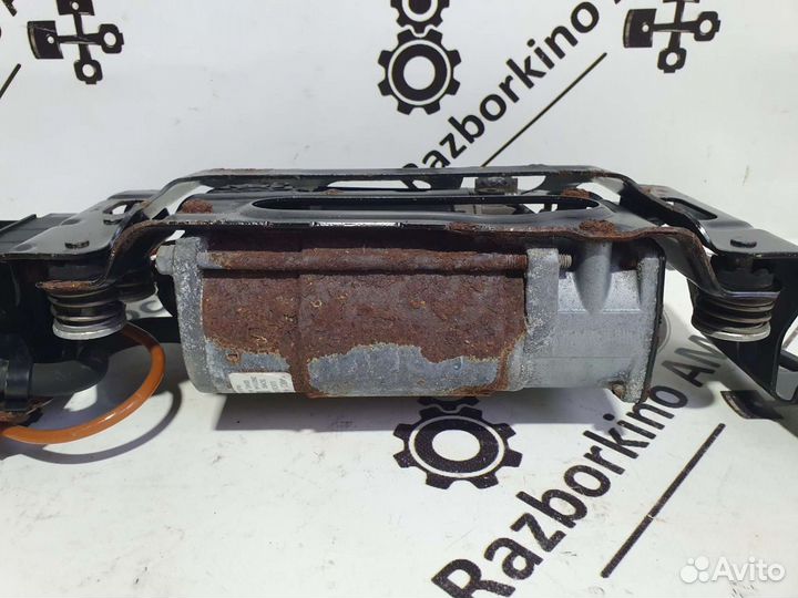 Компрессор пневмоподвески для Audi A8 D4