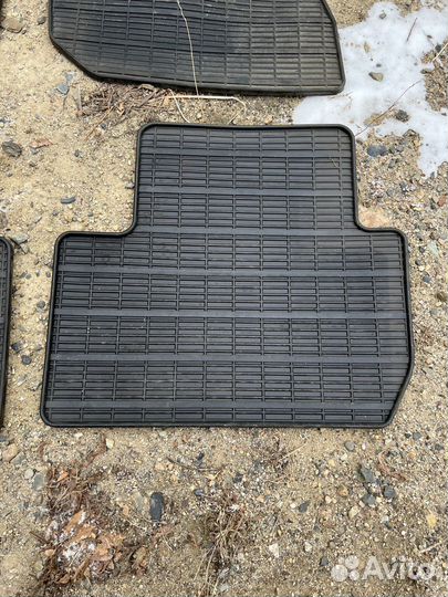 Резиновые коврики митсубиси аутлендер 3