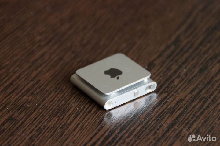iPod shuffle 4