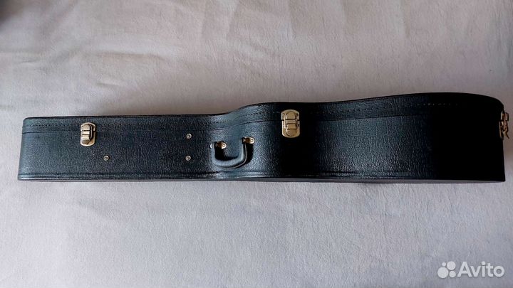 Кейс/кофр для гитары, Япония