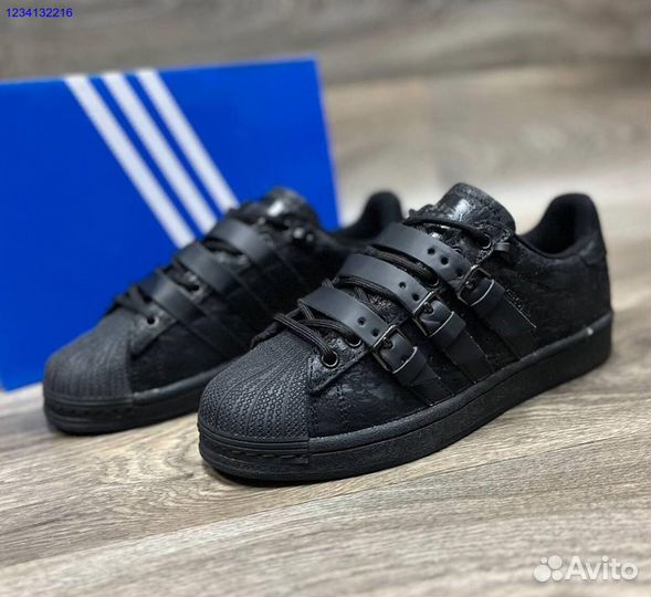 Кроссовки adidas