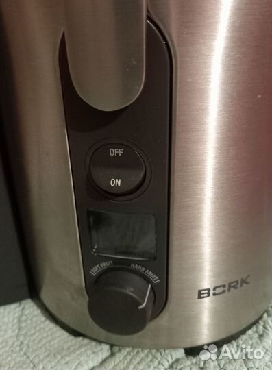 Соковыжималка полупрофессиональная,bork s700