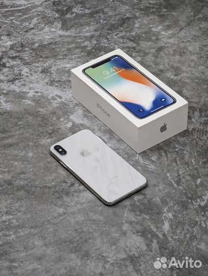 iPhone X, 64 ГБ