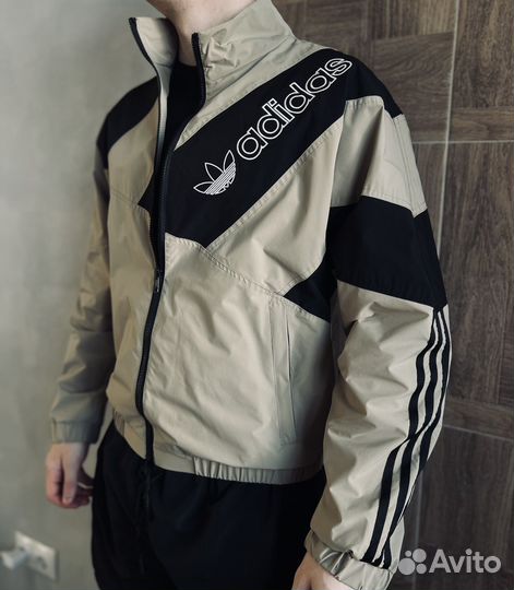 Ветровка мужская adidas