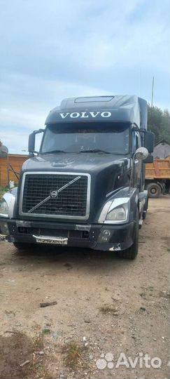 Volvo VNL 64T, 2003