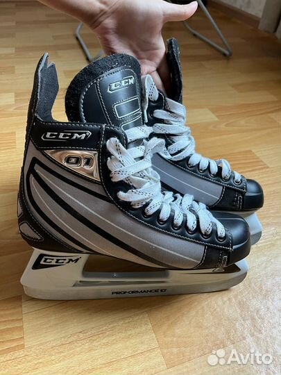 Коньки CCM