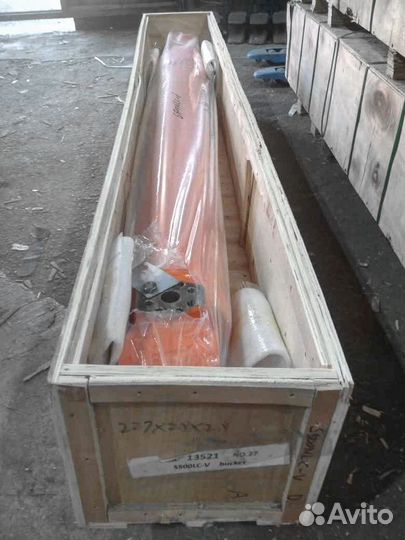 Гидроцилиндр ковша Doosan S400LC-5