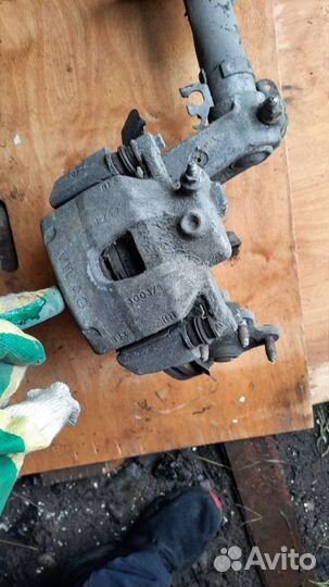 Кулак поворотный volkswagen polo