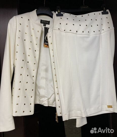 Костюм женский