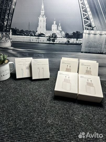 Блок быстрой зарядки iPhone