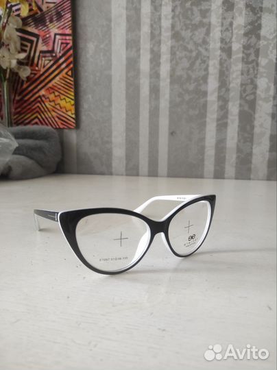 Оправа для очков женская новая