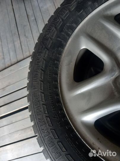 Nokian Tyres Hakkapeliitta 7 SUV 225/65 R17