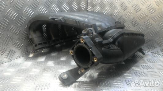 Впускной коллектор бензиновый nissan note E11 (98K