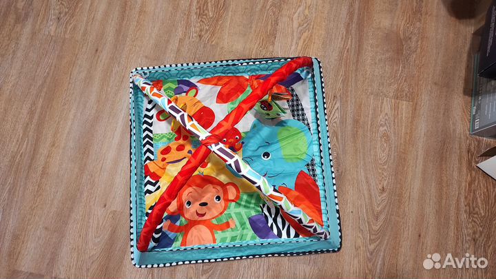 Развивающий коврик для новорожденных