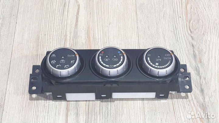 Блок управления печкой печки Nissan X-trail T31