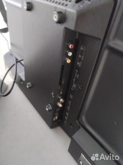 Продаю телевизор Hisense 32 дюйма