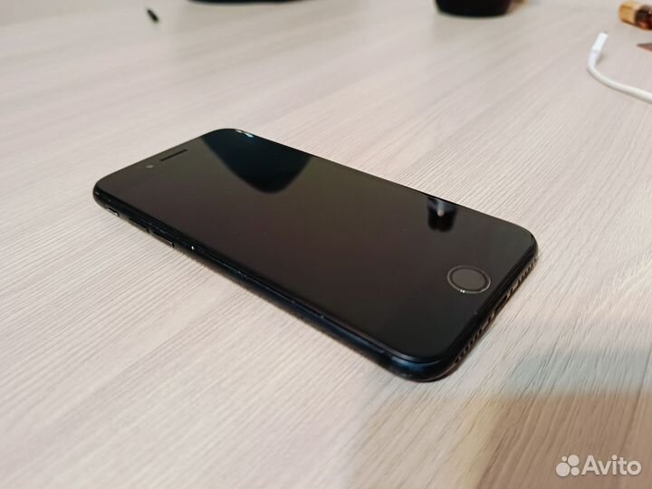 iPhone 7, 32 ГБ