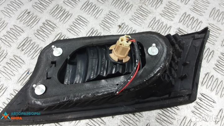 Фонарь крышки багажника левый Honda Civic 8 2008