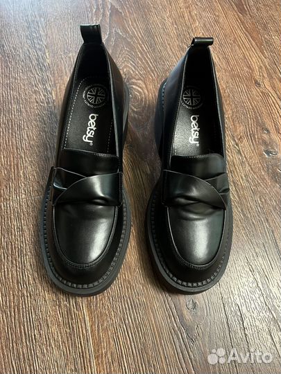 Лоферы женские 37р