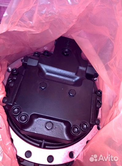 R 180LC-3 Hyundai 320-7 Редуктор хода