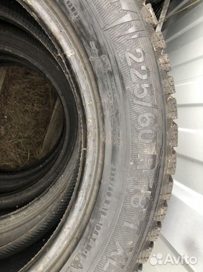 Gislaved Nord Frost 200 225/60 R18