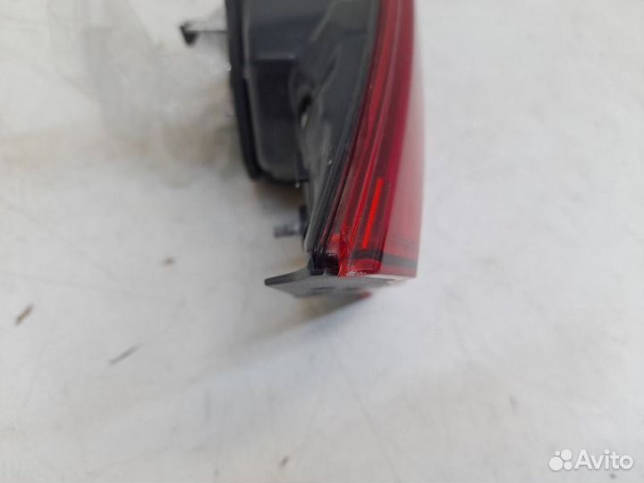 Фонарь в крышку багажника левый Toyota Camry XV70