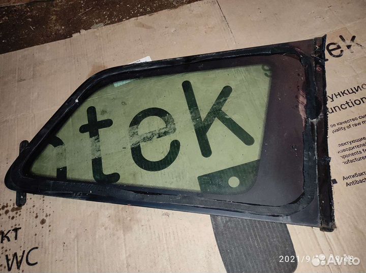 Форточка задняя Рено Меган 2