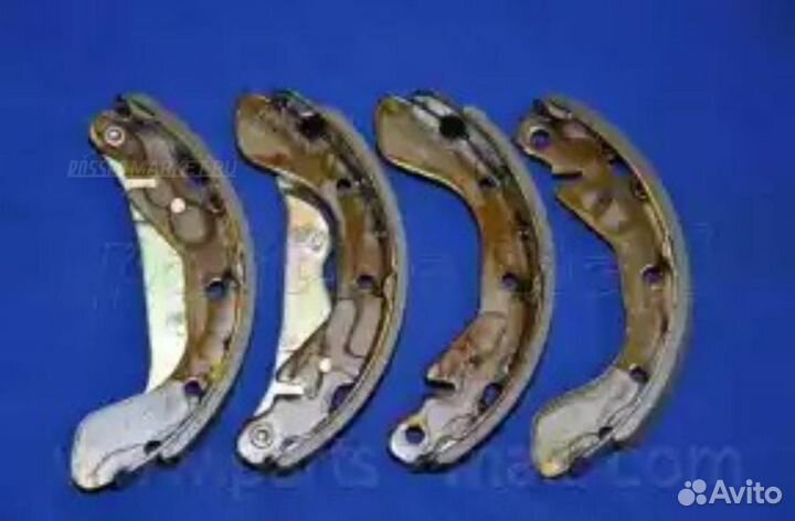 Parts-mall PLC-004 Колодки тормозные барабанные