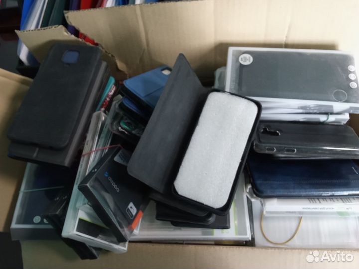 Чехлы для телефонов