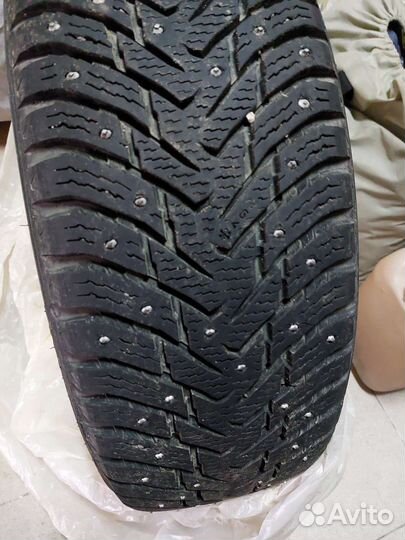 Nokian Tyres Hakkapeliitta 8 SUV 225/65 R17 H