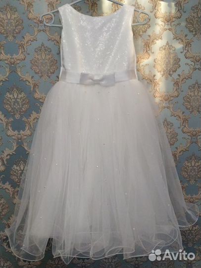 Платье нарядное