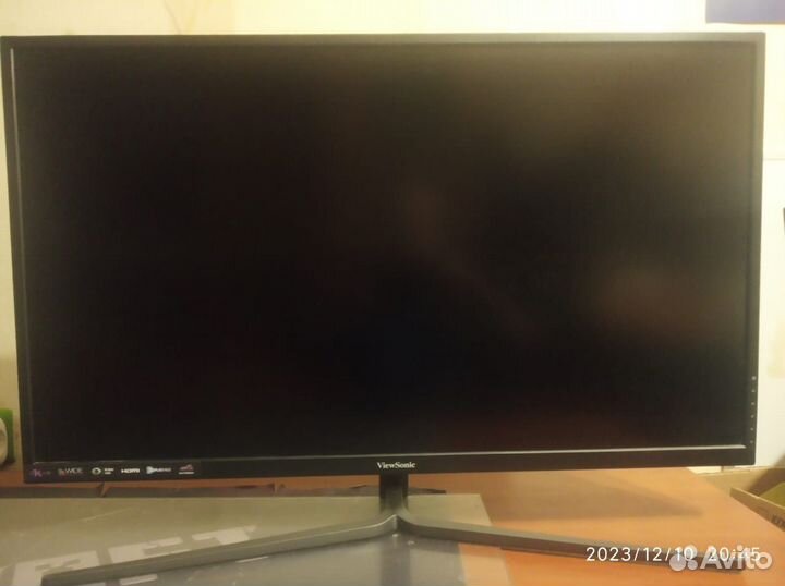 4K монитор с диагональю 32 дюйма