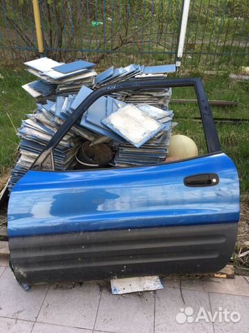 Toyota Rav 4 передняя левая дверь 1998