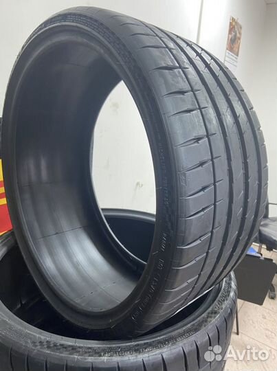 Michelin Pilot Sport 4 S 275/25 R21