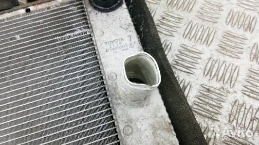 Радиатор системы охлаждения toyota prius XW20 (80Z